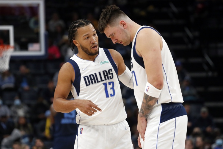 双倍暴击:独行侠连失两位分区决赛MVP